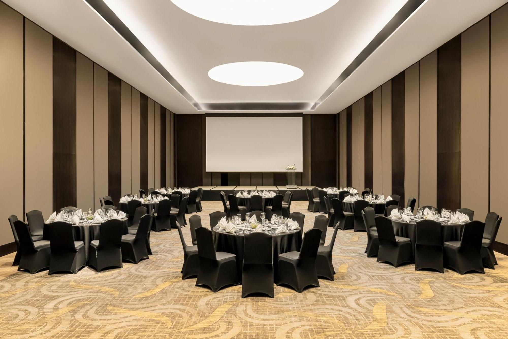 Khách Sạn&tòa Tháp Sheraton Sài Gòn 5* TP. Hồ Chí Minh